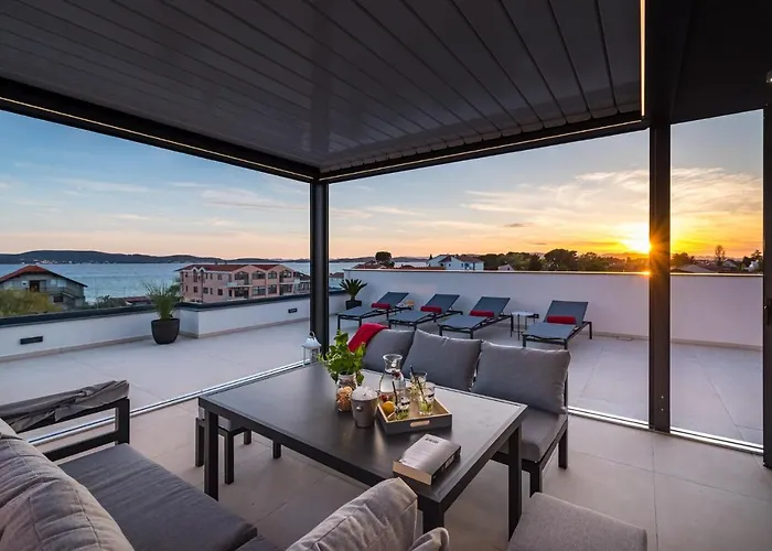 Penthouse Liv * Сукошан